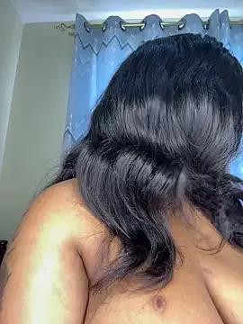 Linah___ from StripChat is Freechat