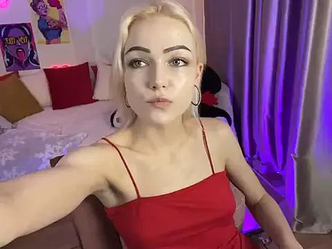 LinaLirian from StripChat is Freechat
