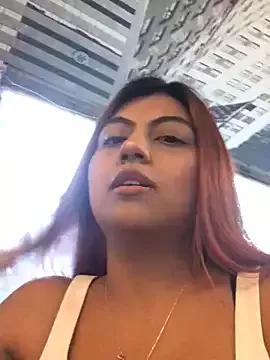 LinaMelendy from StripChat is Freechat
