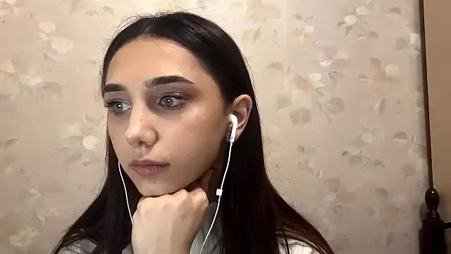 LinaMour from StripChat is Freechat