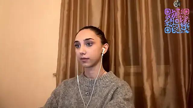 LinaMour from StripChat is Freechat