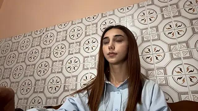 LinaMour from StripChat is Freechat