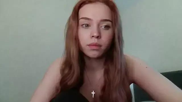LinaPeachich from StripChat is Freechat