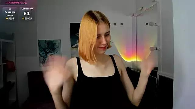 Linapuff from StripChat is Freechat