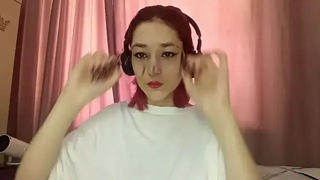 Try our streaming cams variety and talk on a personal level with our adorable girls streamers, showing off their bountiful shapes and dildos.