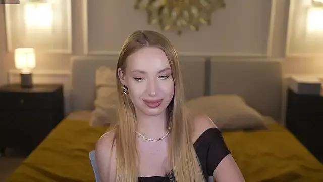 Try our streaming cams variety and talk on a personal level with our adorable girls streamers, showing off their bountiful shapes and dildos.