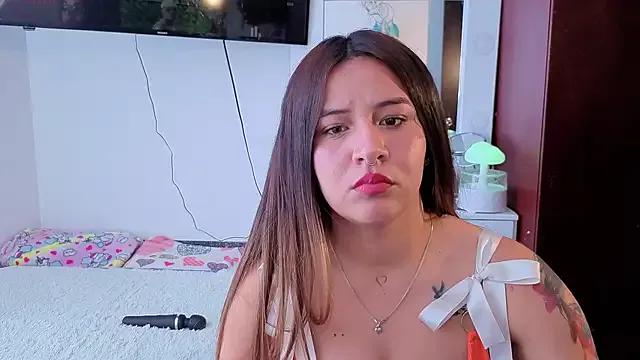 Linda_Bellucci from StripChat is Freechat
