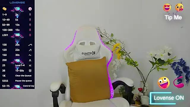 Try our streaming cams variety and talk on a personal level with our adorable girls streamers, showing off their bountiful shapes and dildos.