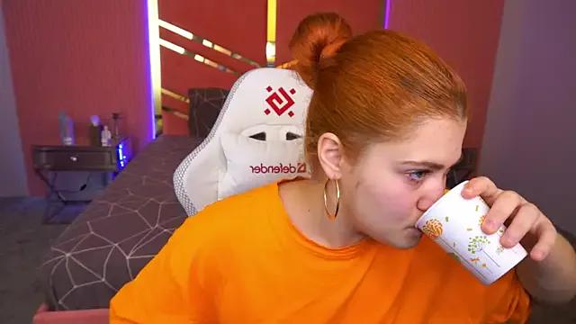 Linda_Sauver from StripChat is Freechat
