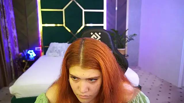 Linda_Sauver from StripChat is Freechat