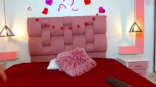 Try our streaming cams variety and talk on a personal level with our adorable girls streamers, showing off their bountiful shapes and dildos.