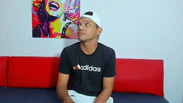 Lindaprincedemon from StripChat is Freechat