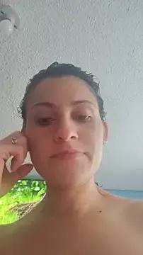 lindasyt from StripChat is Freechat