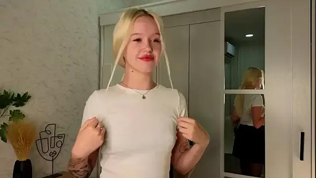 LinetteHelm from StripChat is Freechat