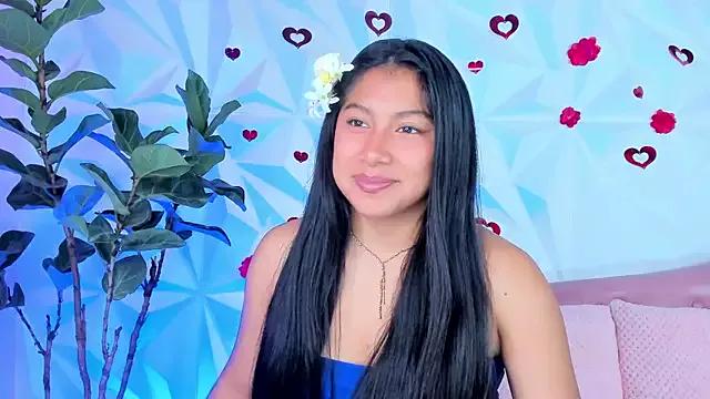 LinnaGardenia from StripChat