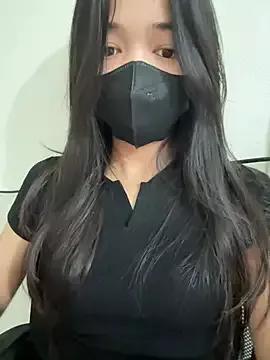 Linndaa_12 from StripChat is Freechat
