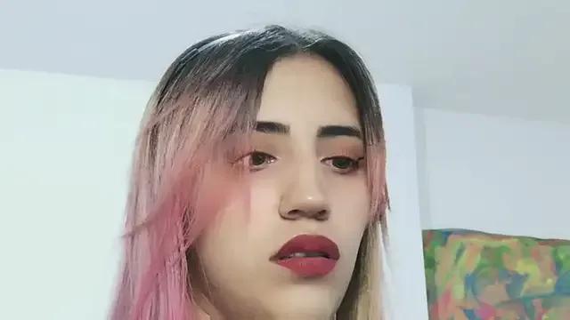 linnie_ from StripChat