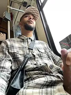 Lionayowe from StripChat is Freechat