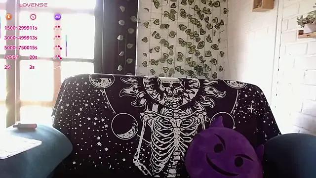 Try our streaming cams variety and talk on a personal level with our adorable girls streamers, showing off their bountiful shapes and dildos.