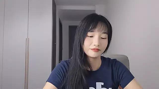 Lisa-3333 from StripChat is Freechat