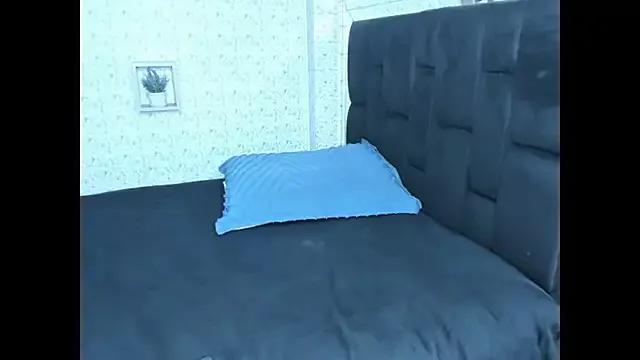 lisa_logan from StripChat is Freechat
