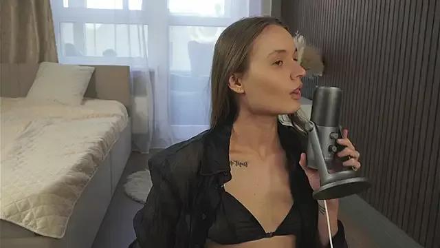 lisa_schiele from StripChat is Freechat