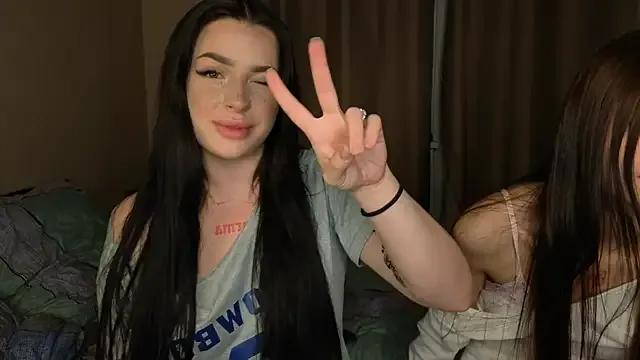 LisaAndDenis from StripChat is Freechat