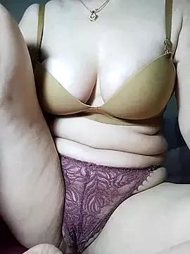 LisaaSEXXY from StripChat is Freechat