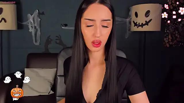 LisaFoxie from StripChat is Freechat