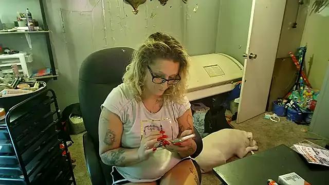 Try our streaming cams variety and talk on a personal level with our adorable girls streamers, showing off their bountiful shapes and dildos.