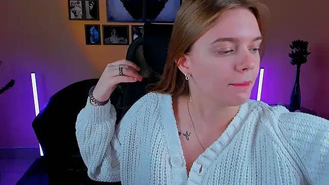 Try our streaming cams variety and talk on a personal level with our adorable girls streamers, showing off their bountiful shapes and dildos.