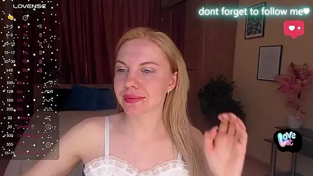LiSinDoll from StripChat is Freechat