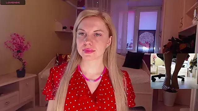 Try our streaming cams variety and talk on a personal level with our adorable girls streamers, showing off their bountiful shapes and dildos.