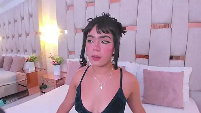 Try our streaming cams variety and talk on a personal level with our adorable girls streamers, showing off their bountiful shapes and dildos.