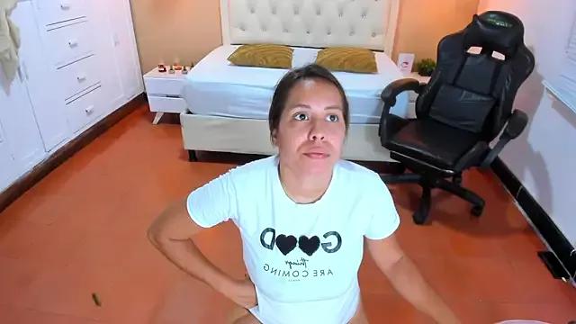 Try our streaming cams variety and talk on a personal level with our adorable girls streamers, showing off their bountiful shapes and dildos.