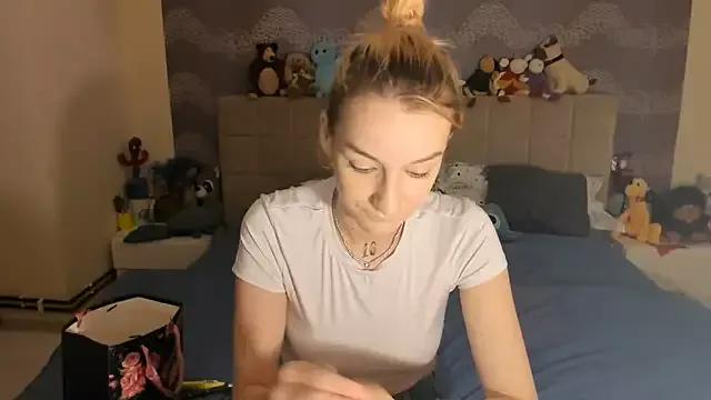 lissa_marie21 from StripChat is Freechat