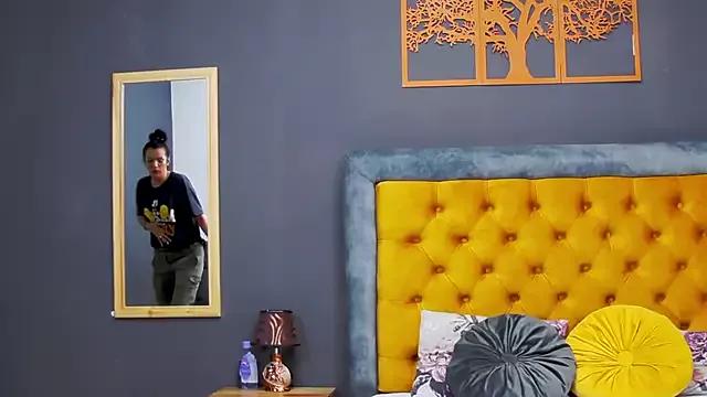 LissaAnn from StripChat