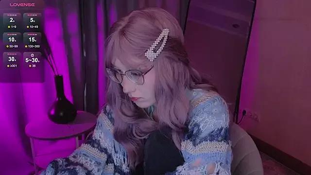 Try our streaming cams variety and talk on a personal level with our adorable girls streamers, showing off their bountiful shapes and dildos.