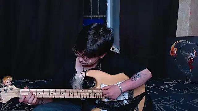 Litle_owl from StripChat