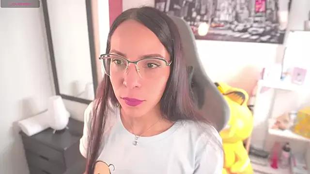 little-eli from StripChat is Freechat