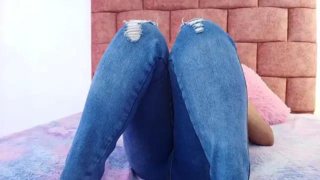 Little-nasty from StripChat is Freechat