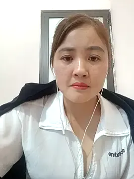 Little-Red123 from StripChat is Freechat