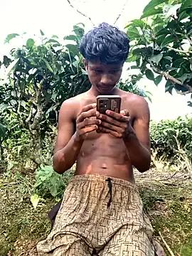 Little_95 from StripChat is Freechat