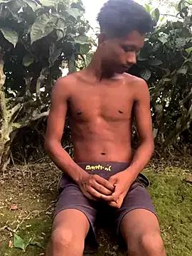 Little_95 from StripChat is Freechat
