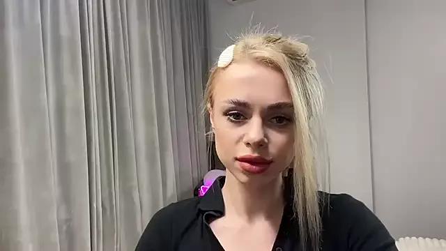 Try our streaming cams variety and talk on a personal level with our adorable girls streamers, showing off their bountiful shapes and dildos.