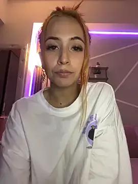 Little_ginger from StripChat is Freechat