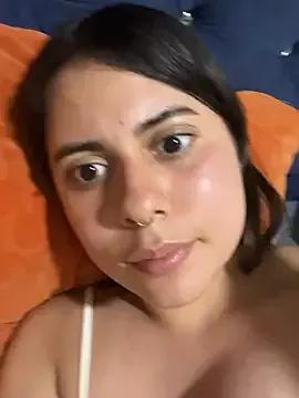 little_isabela1 from StripChat
