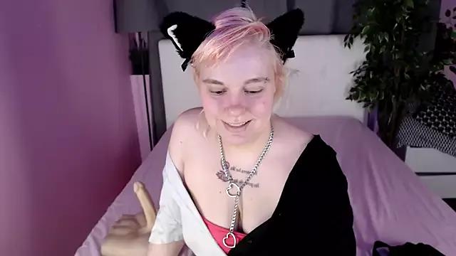 Try our streaming cams variety and talk on a personal level with our adorable girls streamers, showing off their bountiful shapes and dildos.