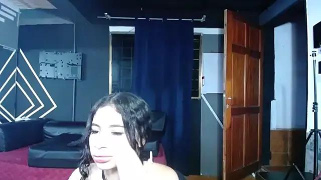 Little_Kmi from StripChat is Freechat