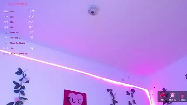 little_lissiee on StripChat 